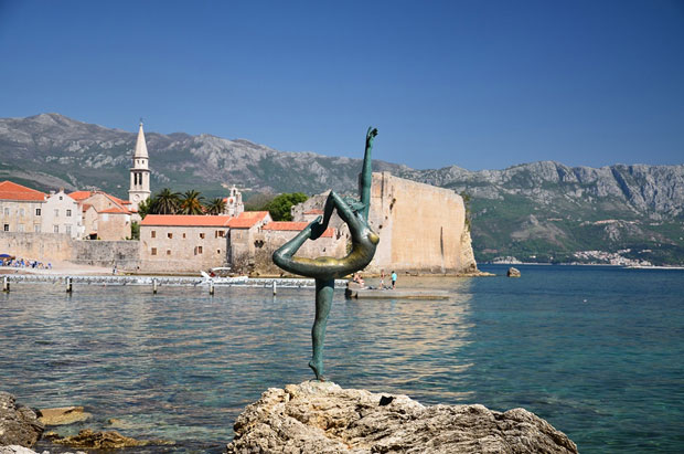 На приморју Русе различито броје