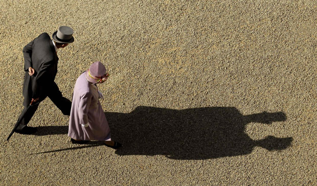 Лондон бриџ је пао - Шта када краљица умре?