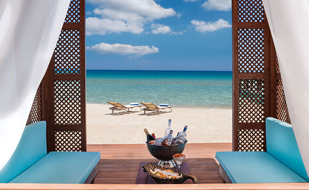 Беле пешчане плаже Кипра чекају на Вас