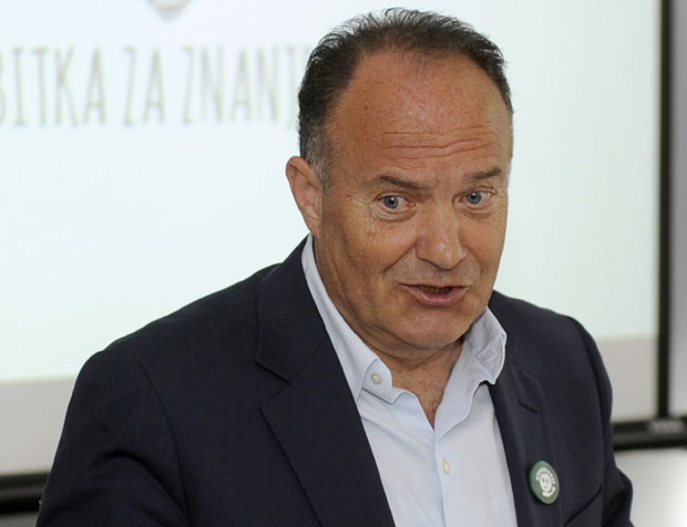 Научници: Министре, одбрани Дарвина!