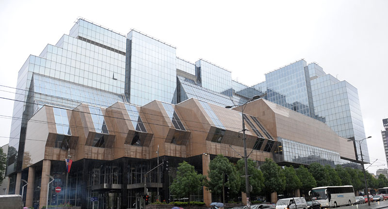 НБС купила 15 милиона евра, курс сутра 123,1369