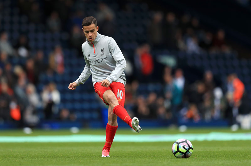 Навијачи бесни због преговора са Барселоном: Каменом на Кутињов џип