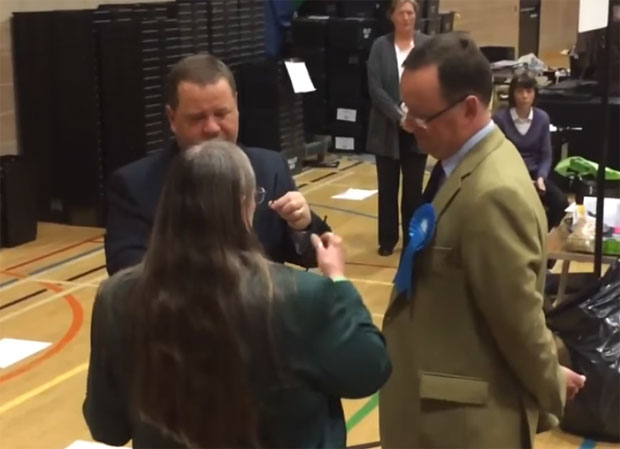 ВИДЕО: Победник локалних избора одабран извлачењем сламке