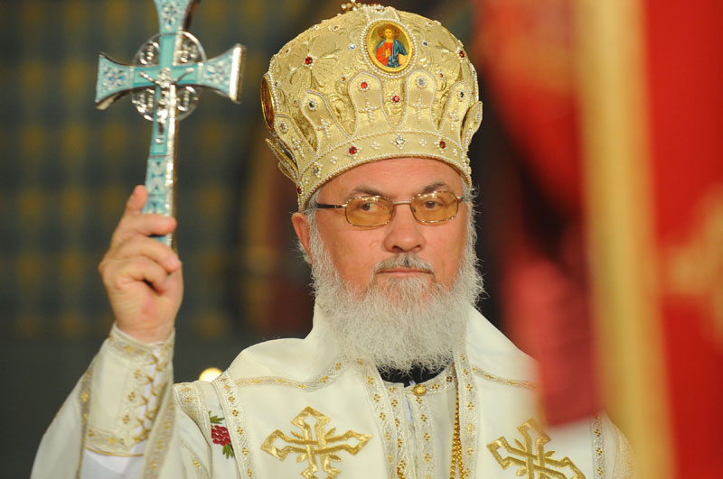 Владика Никанор пред црквеном комисијом