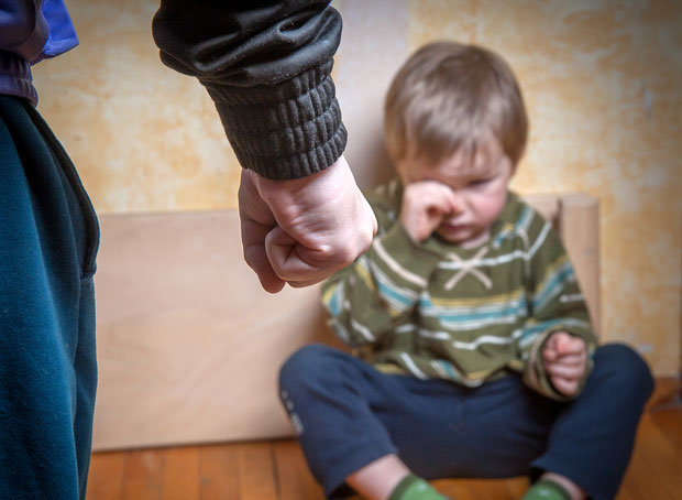 Логопед претукао аутистично дете?