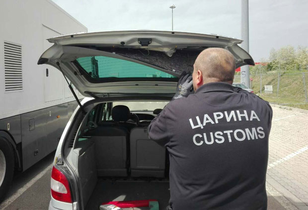 Код два Швеђанина заплењено 17кг марихуане