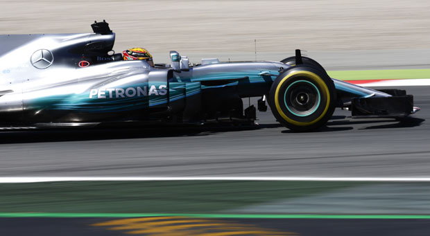 ФОРМУЛА: Мерцедес доминантан на стази Каталуња