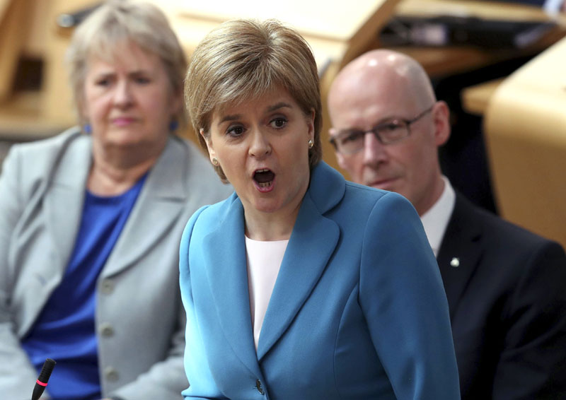 Старџон: Шкотска би требало да има избор о независности