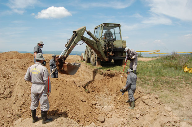 Контрола здравља војника и цивила