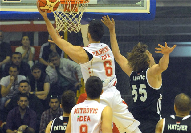 Дерби за прво место у Суперлиги