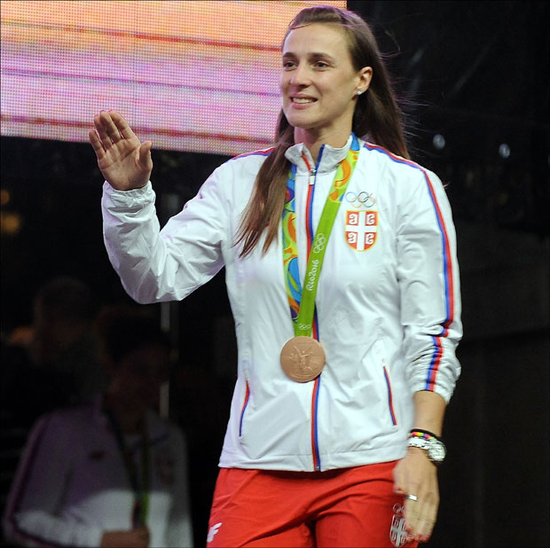 Невена Јовановић каријеру наставља у Виљневу 