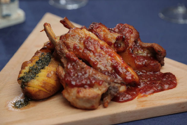 Свињска ребарца и  шарени морнар