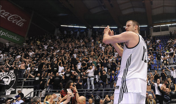 Величковић: Сина бих попео на врх хале