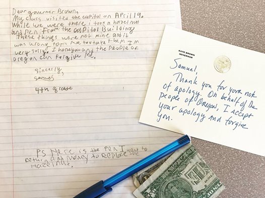 ФОТО: Ученик узео хемијску оловку из скупштине па послао извињење гувернерки