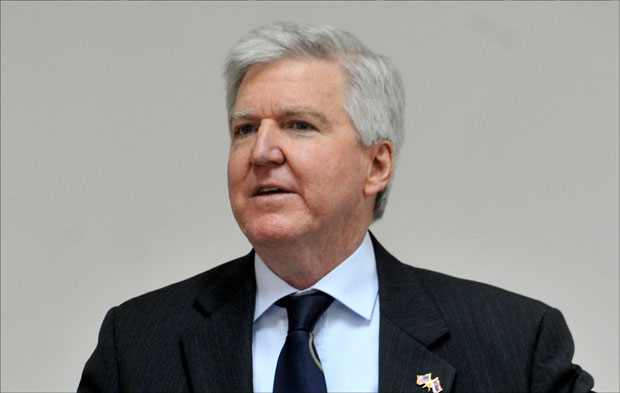 Информер тужи Скота