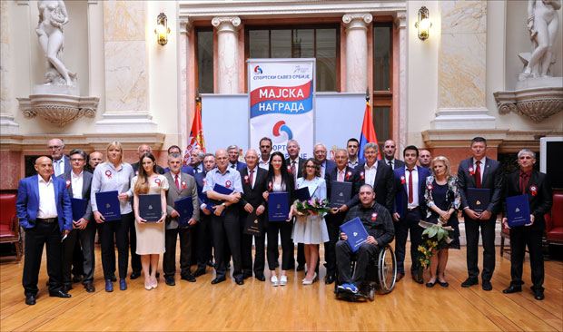 Крстовићу припала Мајска награда