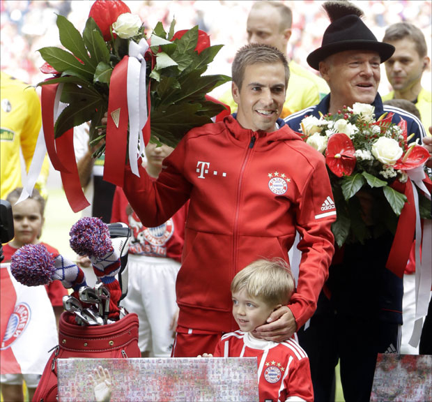 ДАН КАДА СУ ОТИШЛЕ ЛЕГЕНДЕ: Величанствено славље Бајернове титулу и захвалност Ламу и Алонсу