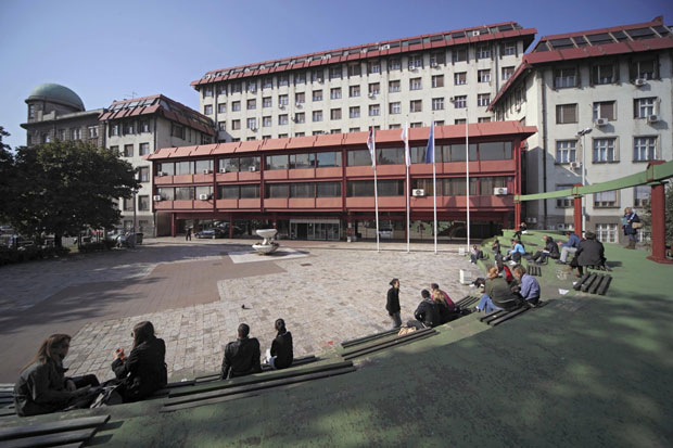 Лондонске студије на српском