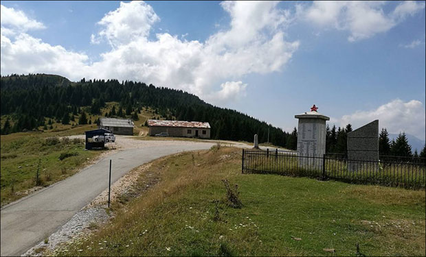 Харадинај поставља границу?