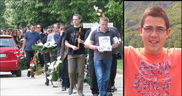 Опростио се од сина првенца уз стихове