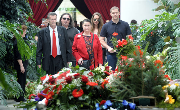 Титову књигу жалости распродају у Малаги