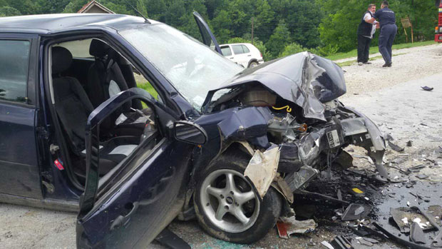 Лозница: Погинула старица, повређено дете