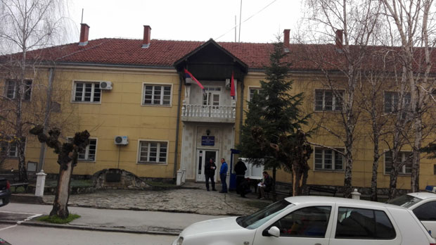 Возила га на хауби, па хтела да се убије