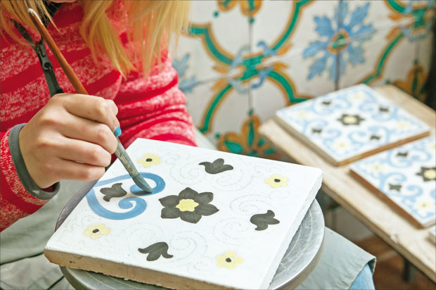 Направите нове шаре на старим плочицама