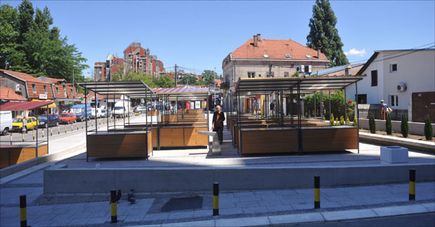 Бањичка пијаца: Шетали тезге цели дан 