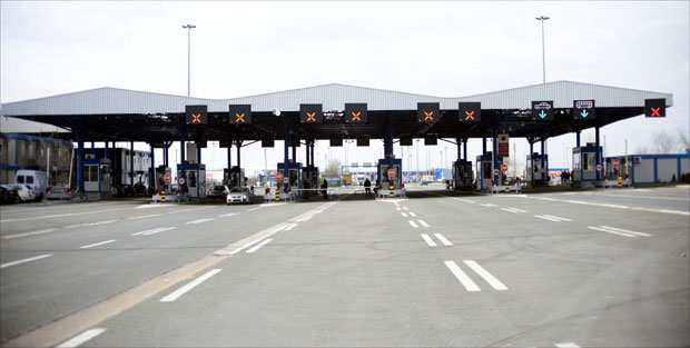 Нови асфалт на ауто-путу од Батроваца до Кузмина тек 2019. године 