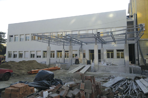 Ниш: Пробијен и нови рок за Клинички центар