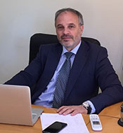 Титова спомен-књига: Украдене странице сад јуре и Шпанци