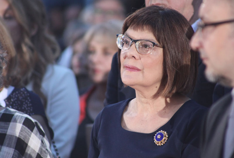 Шпијунка: Маја Гојковић и помоћ новинара