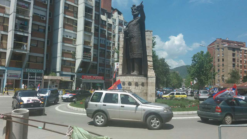 ЦИВИЛНИ СЕКТОР НА КОСОВУ УПОЗОРАВА: Срби, грађани другог реда