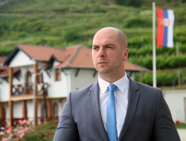 Симић: Јаблановић ухапшен, претио пиштољем активистима СЛ