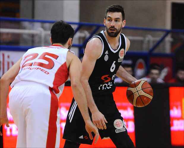 Човић и Болден предводили ФМП до победе против Партизана