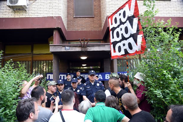 Изгубили стан због 6.500 евра?