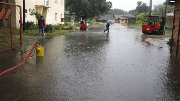 СПРЕМНИ ЗА ПОПЛАВЕ: Покрајински штаб за ванредне ситуације у приправности