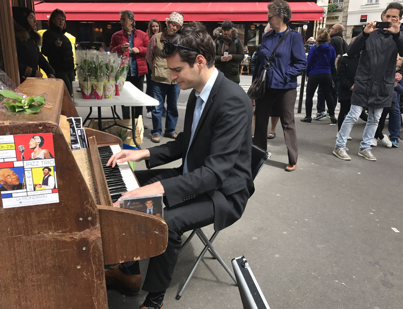 На раскрсници изникао клавир