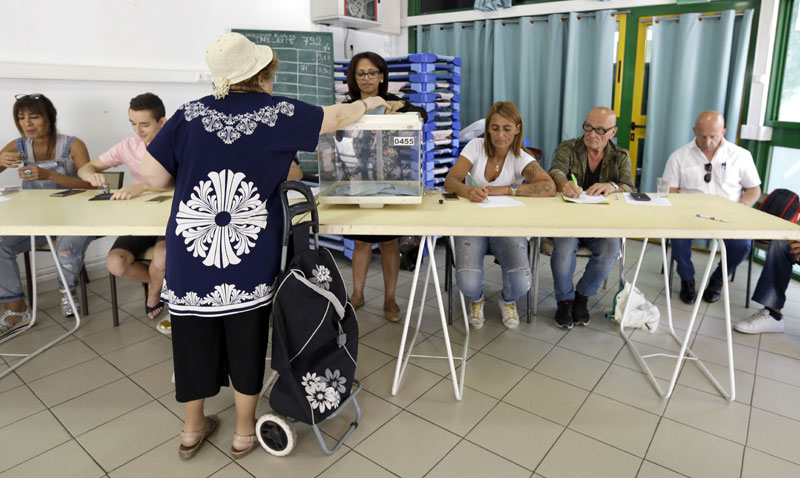 И скупштина Макронова; Ле Пен: Катастрофално лоша излазност, у другом кругу масовно