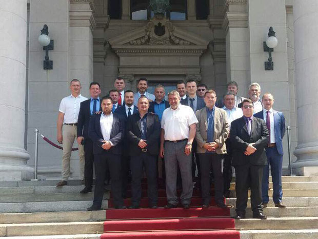 ЖЕЛЕ ОБНОВУ КРАЉЕВИНЕ СРБИЈЕ: Отцепљени носе мандате СПО