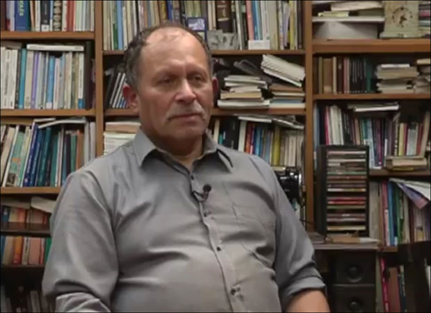 Ђубретар сакупљао бачене књиге па отворио библиотеку