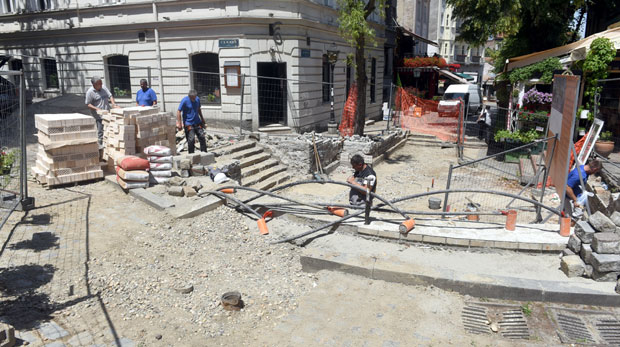 Скадарлија: Бушилице избушиле сезону!