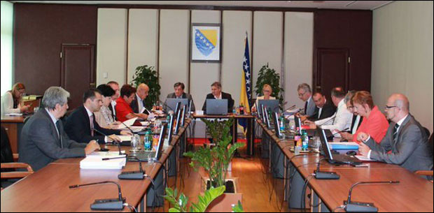 Блокаду дижу институције БиХ!