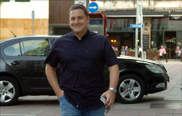 РУЖИЋ О НОВОМ ПРЕМИЈЕРУ: СПС релаксирано очекује одлуку!