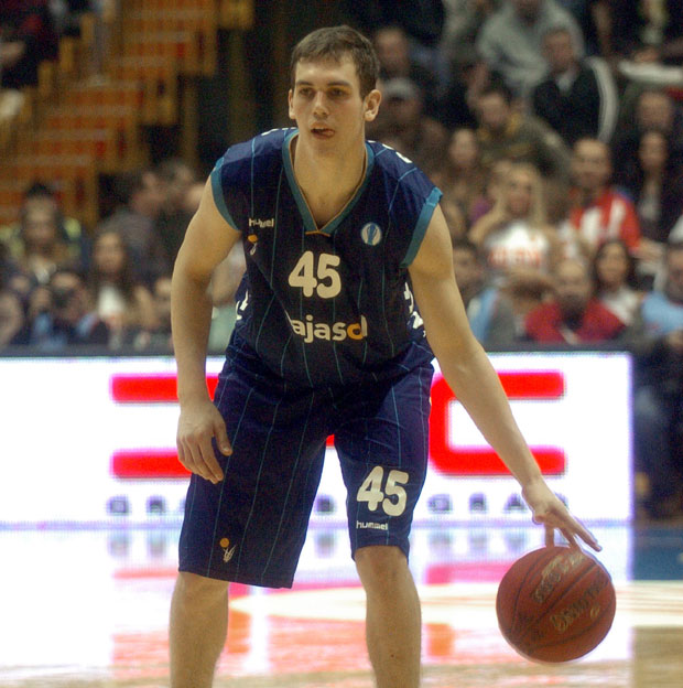 НИШТА ОД ПОВРАТКА У ХУМСКУ: Радичевић на завршним преговорима у Звезди