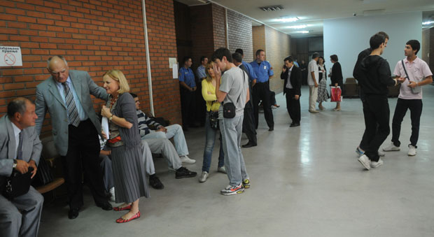 Сиромашни и даље без одбране