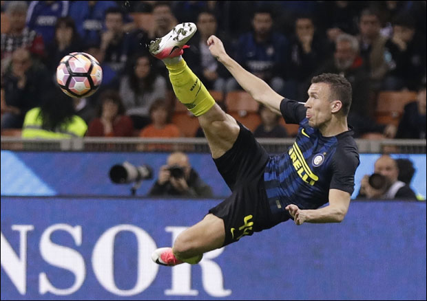 Перишић пред промоцијом у Манчестер јунајтеду