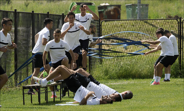 КВАЛИФИКАЦИЈЕ ЗА ЛИГУ ШАМПИОНА: Партизан бежи од Жилине и Хонведа