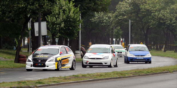 Отворена трка Награда Београда на стази Ушће (ФОТО)
